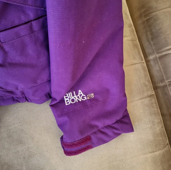 SET of Billabong Matching Snow Pants and Jacket